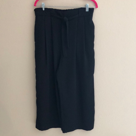 ZARA Pull-On Elastic Waist Cropped Pants - Picture 1 of 5